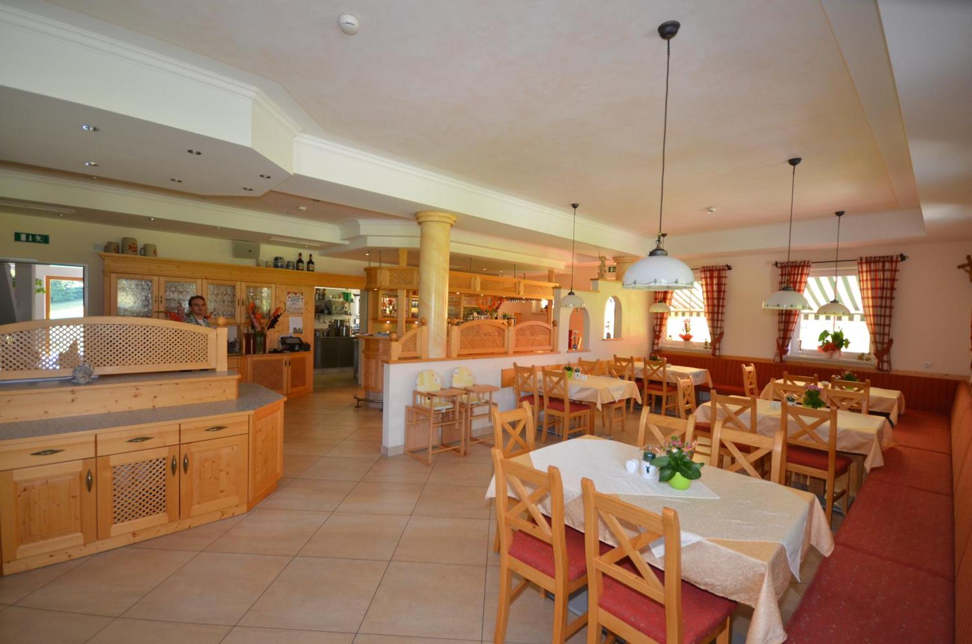 Landgasthof Hotel Zehenthof ฟาร์แวร์เฟน ภายนอก รูปภาพ