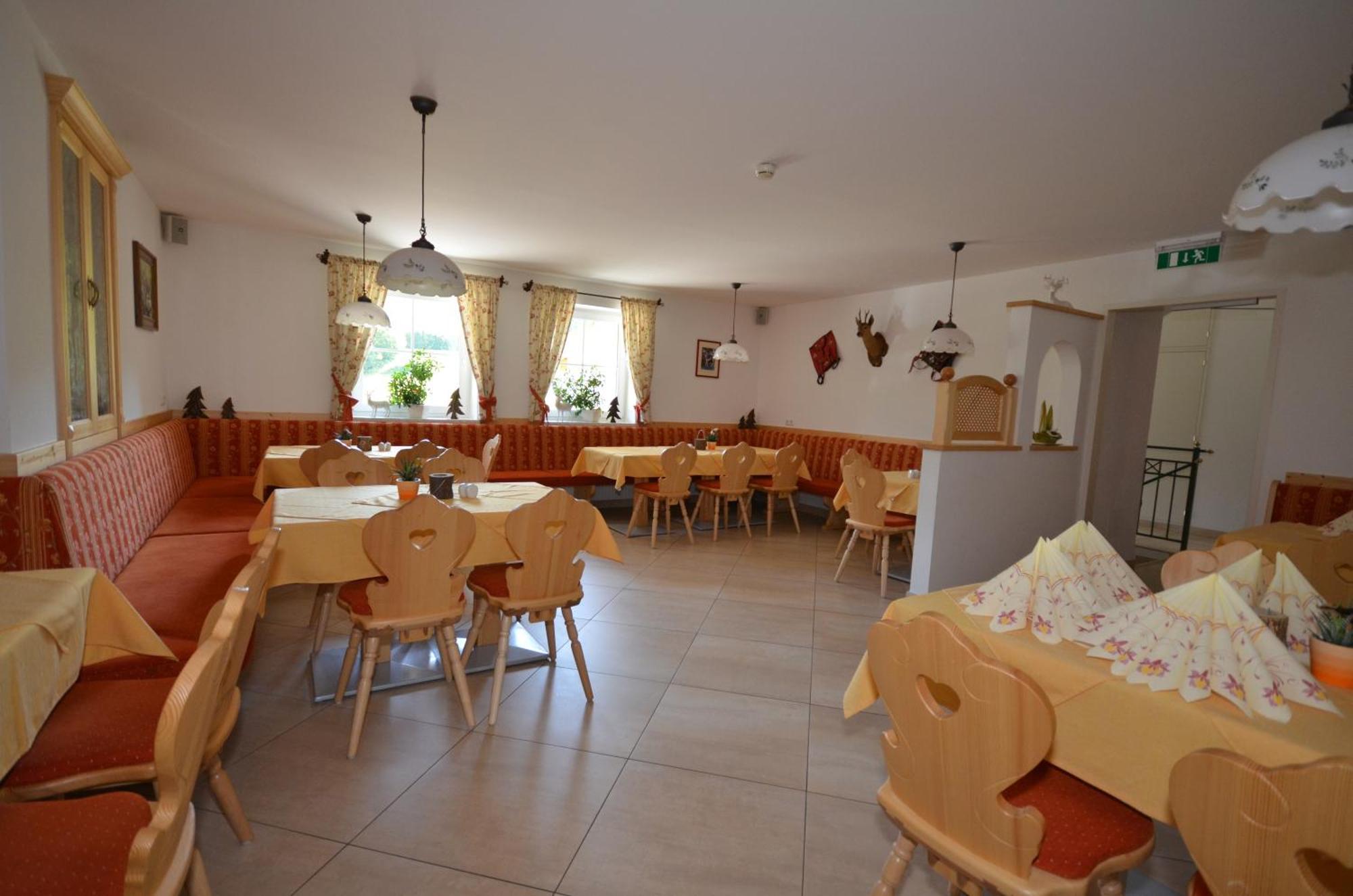 Landgasthof Hotel Zehenthof ฟาร์แวร์เฟน ภายนอก รูปภาพ