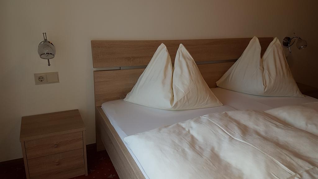 Landgasthof Hotel Zehenthof ฟาร์แวร์เฟน ภายนอก รูปภาพ